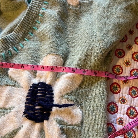 Anthropologie POL Slouchy Daisy Sweater size small-medium - Picture 6 of 8